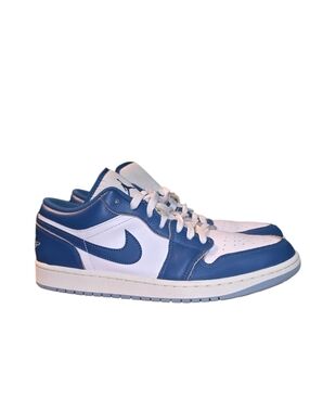 Nike Air Jordan 1 Low SE sneakers